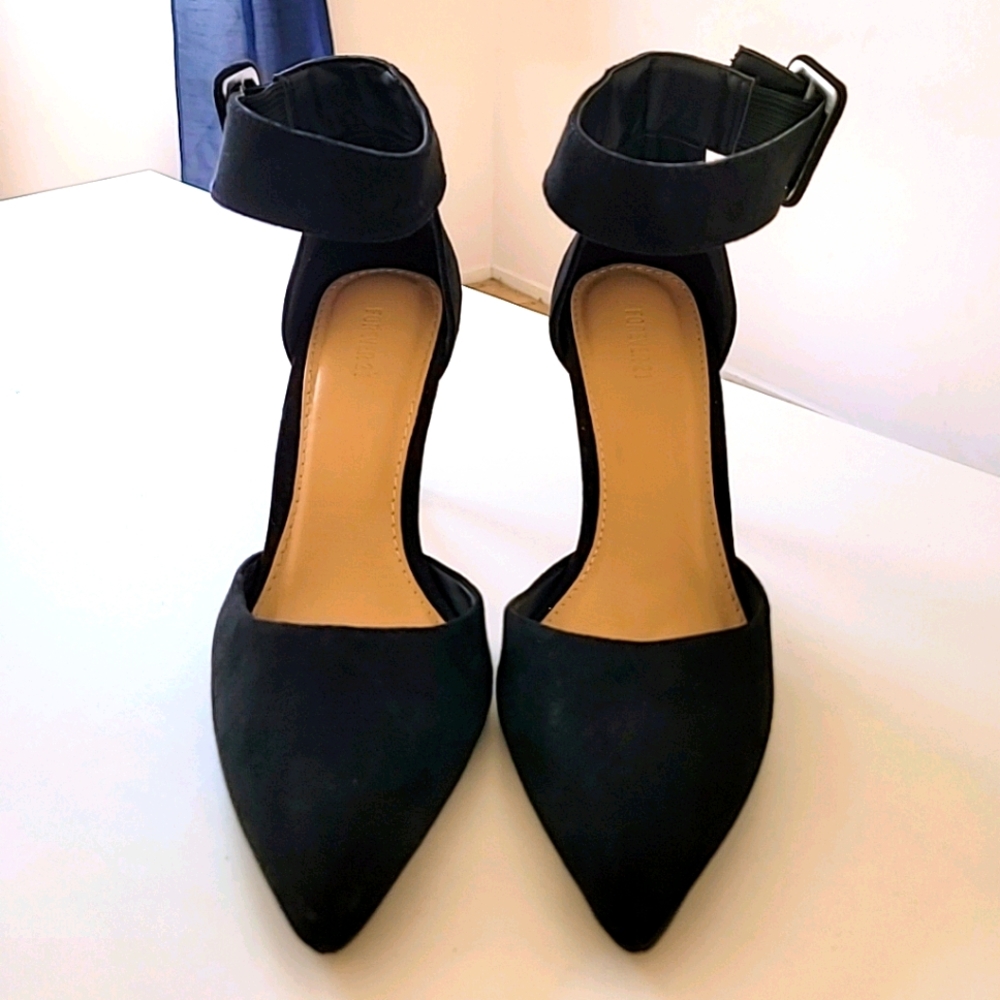 Forever 21 Black Heeled Sandals
